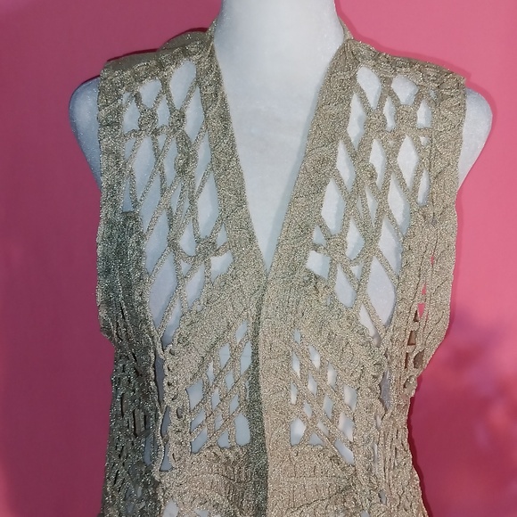 Lisa Original woman's beautiful Crochet gold glitter vest, - Picture 3 of 8